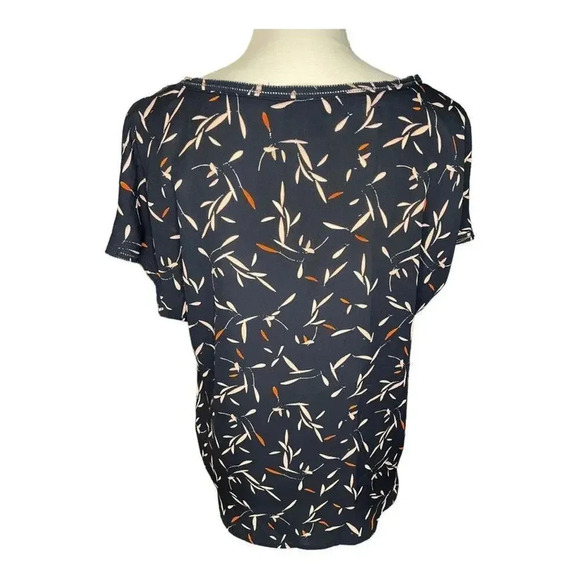 Banana Republic Women’s Small Navy Short Sleeved Flower Petal Blouse - Picture 3 of 7